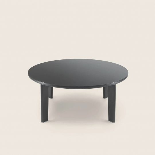 Arnold dining table