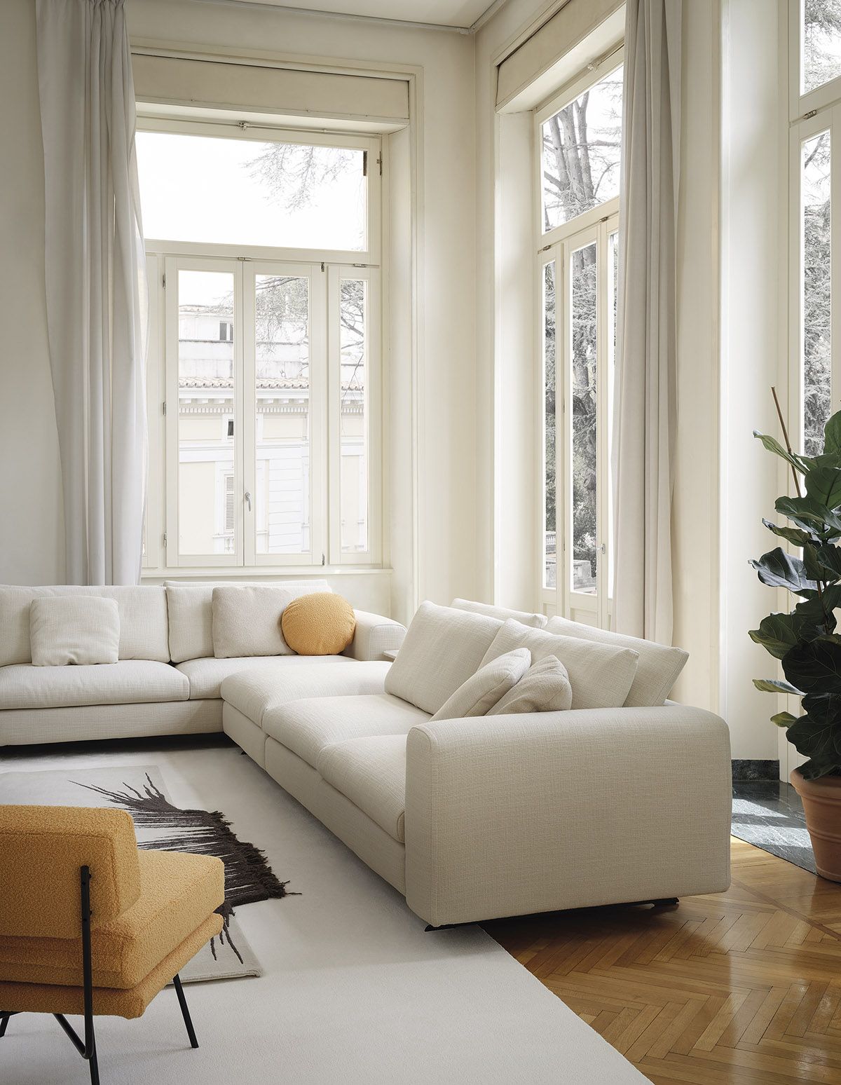 Leenus sofa
