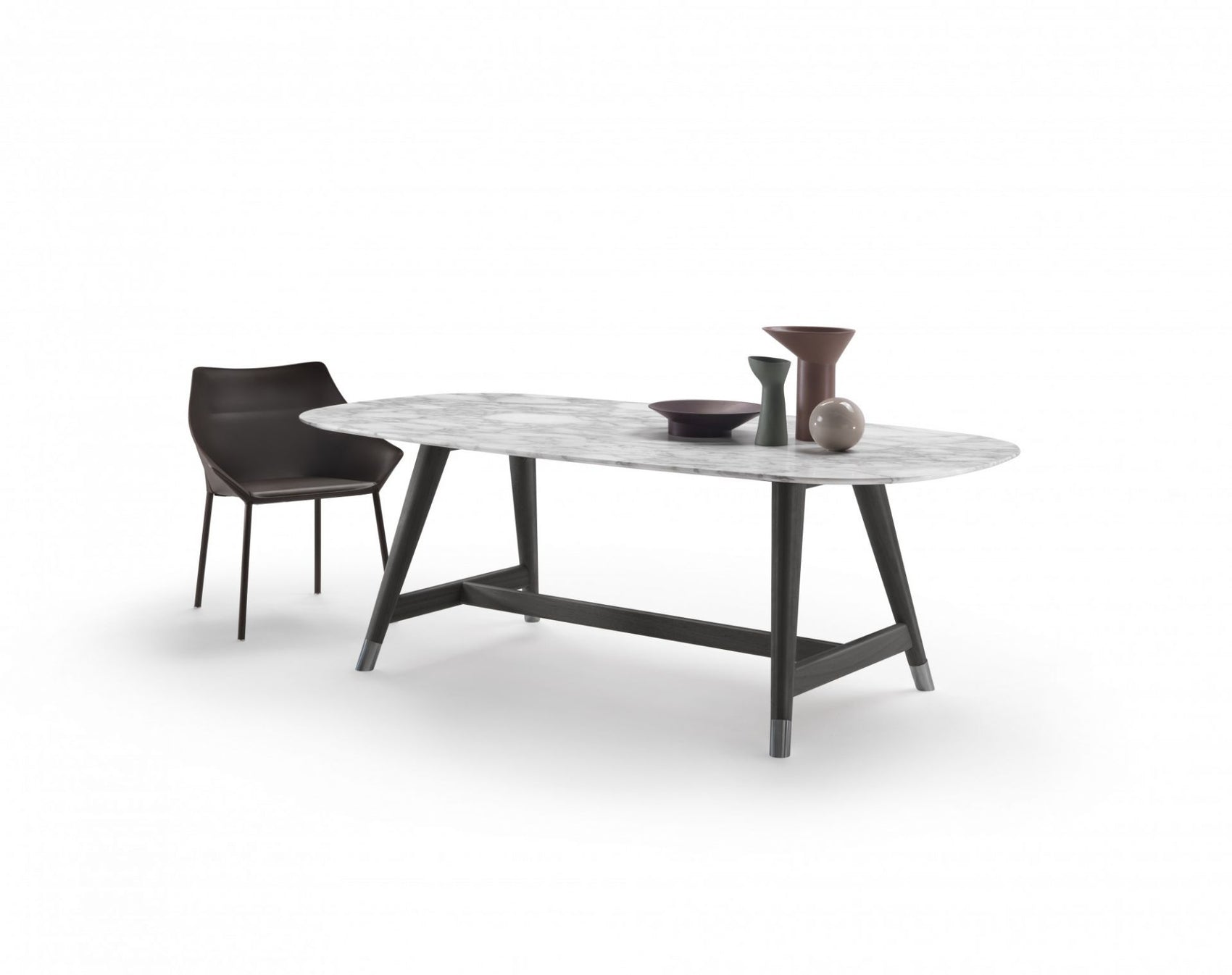 Desco dining table
