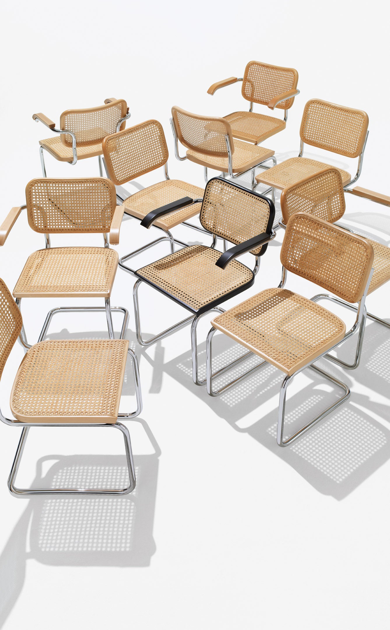 Cesca dining armchair