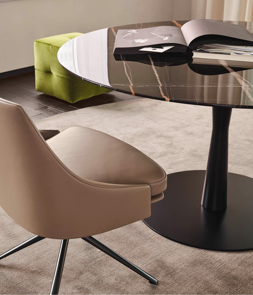 Flute dining table dia. 900