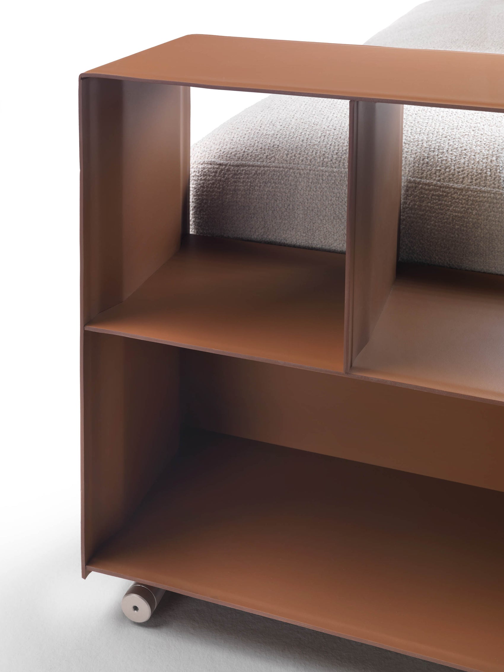 Groundpiece leather arm