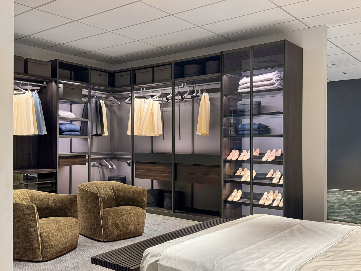 Senzafine wardrobe