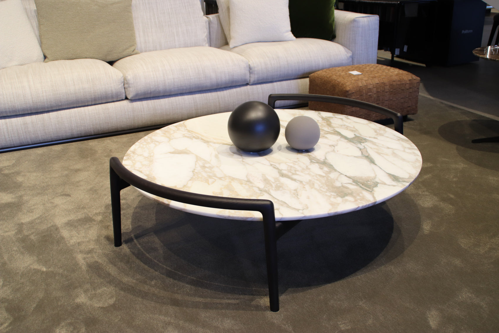 Ascanio coffee table