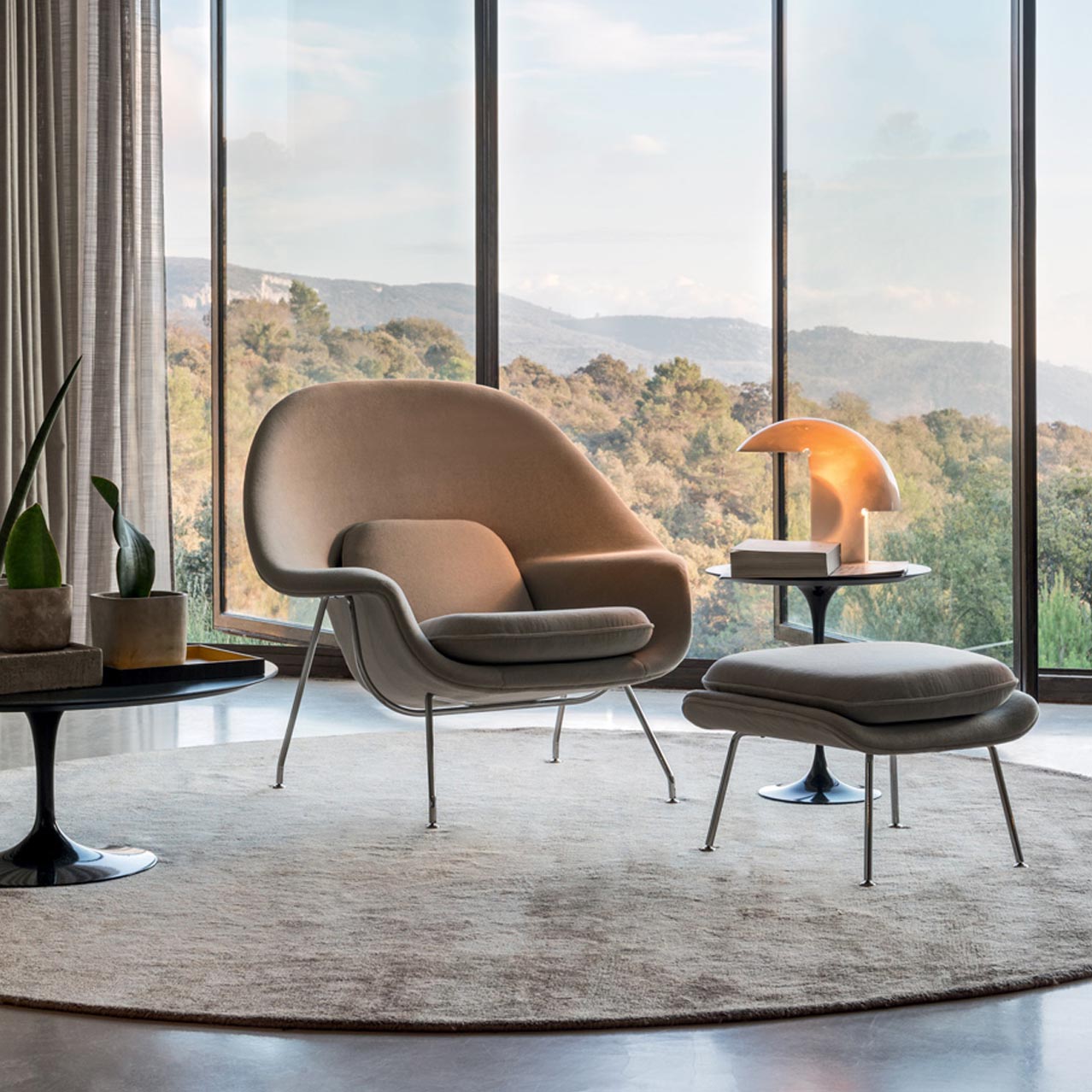 Knoll Womb Armchair | Studio Italia