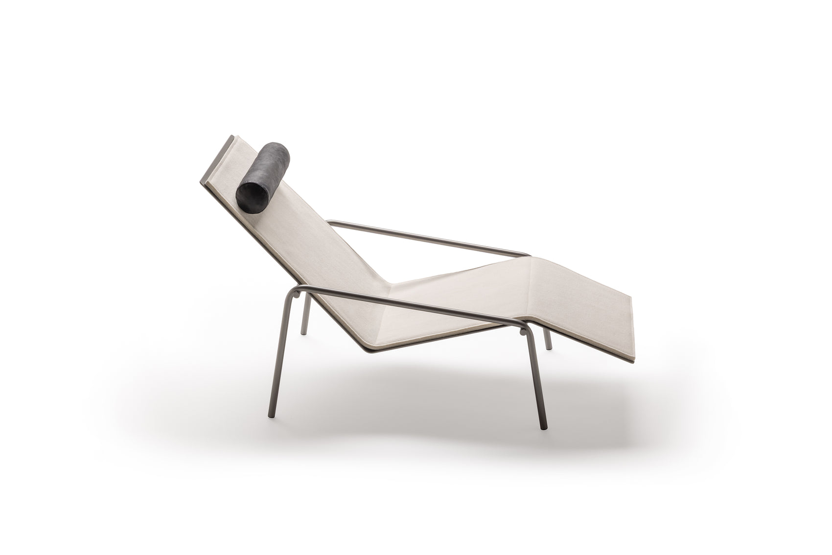 Fillet lounge chair