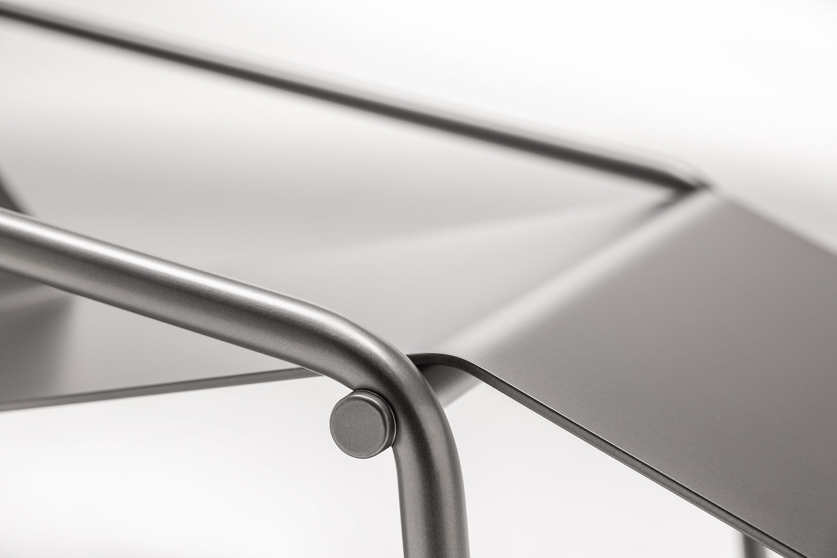 Fillet lounge chair