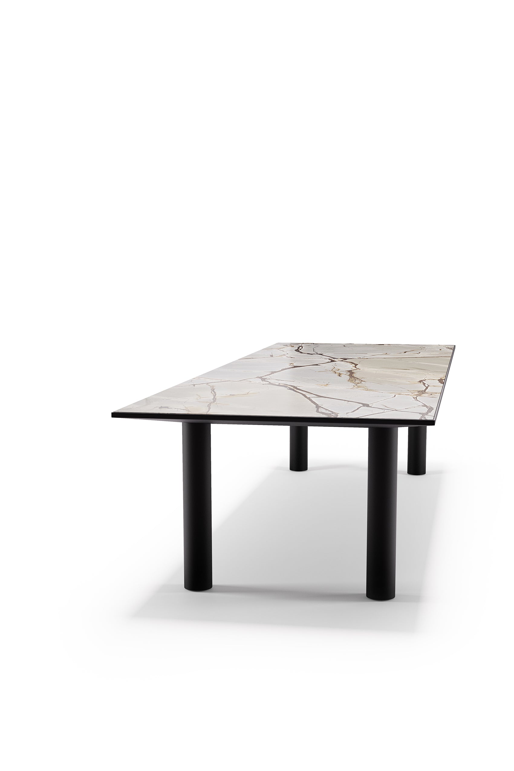 Ponte dining table