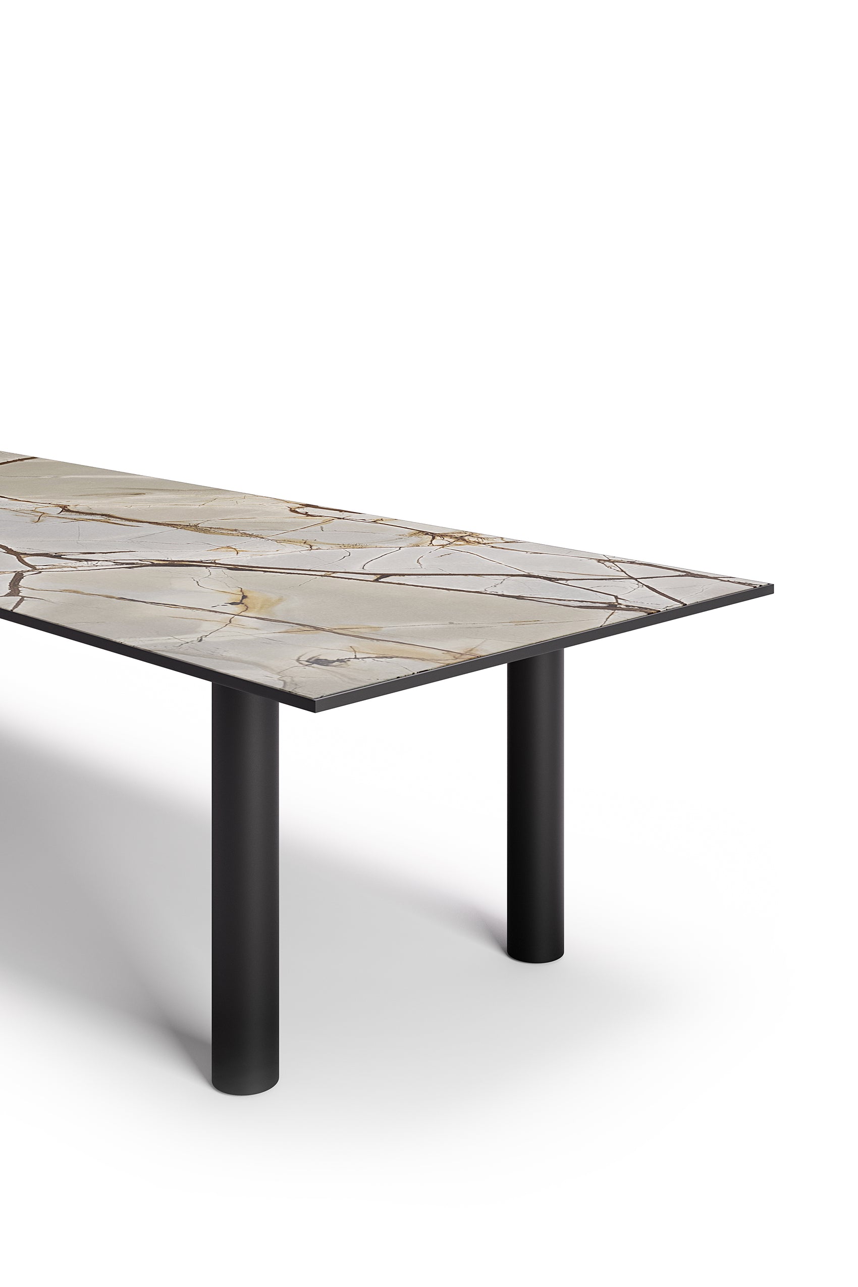 Ponte dining table