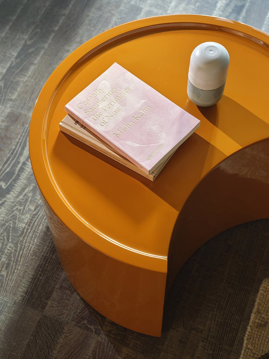 Low Bol table