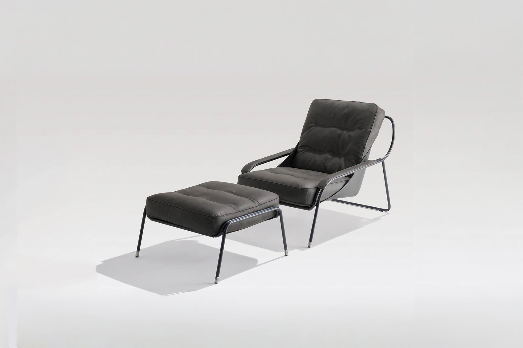 Maggiolina lounge chair and pouf
