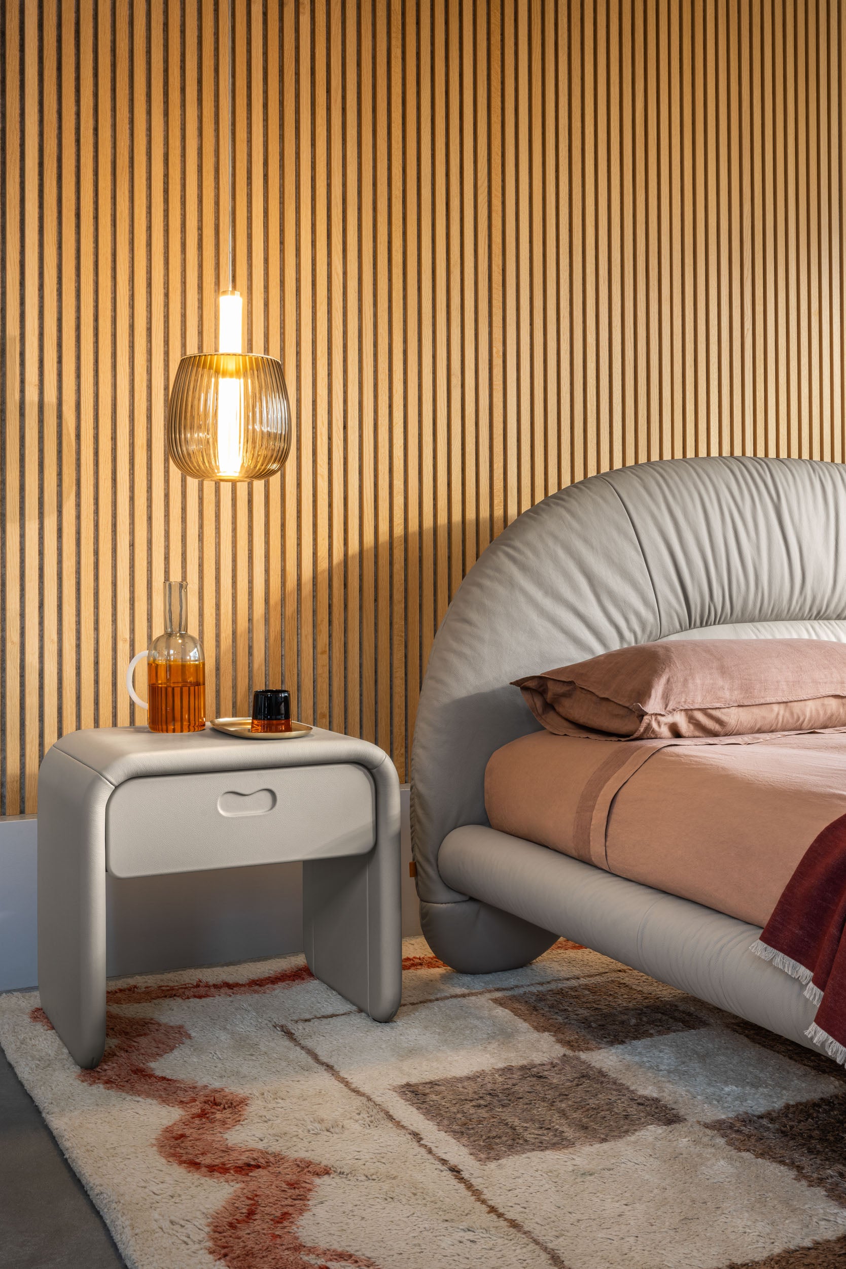 LieLow bed