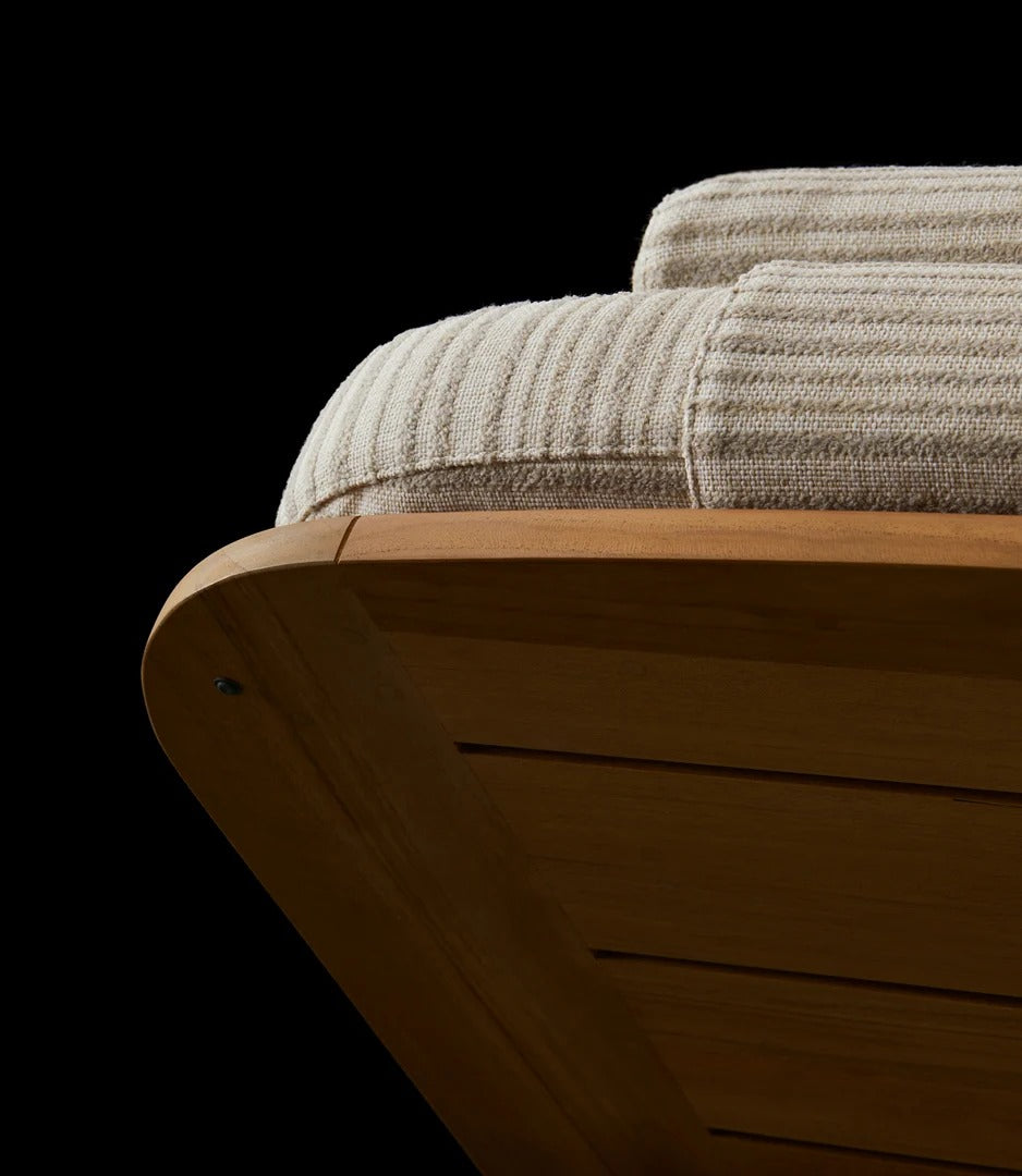 Henry sun bed