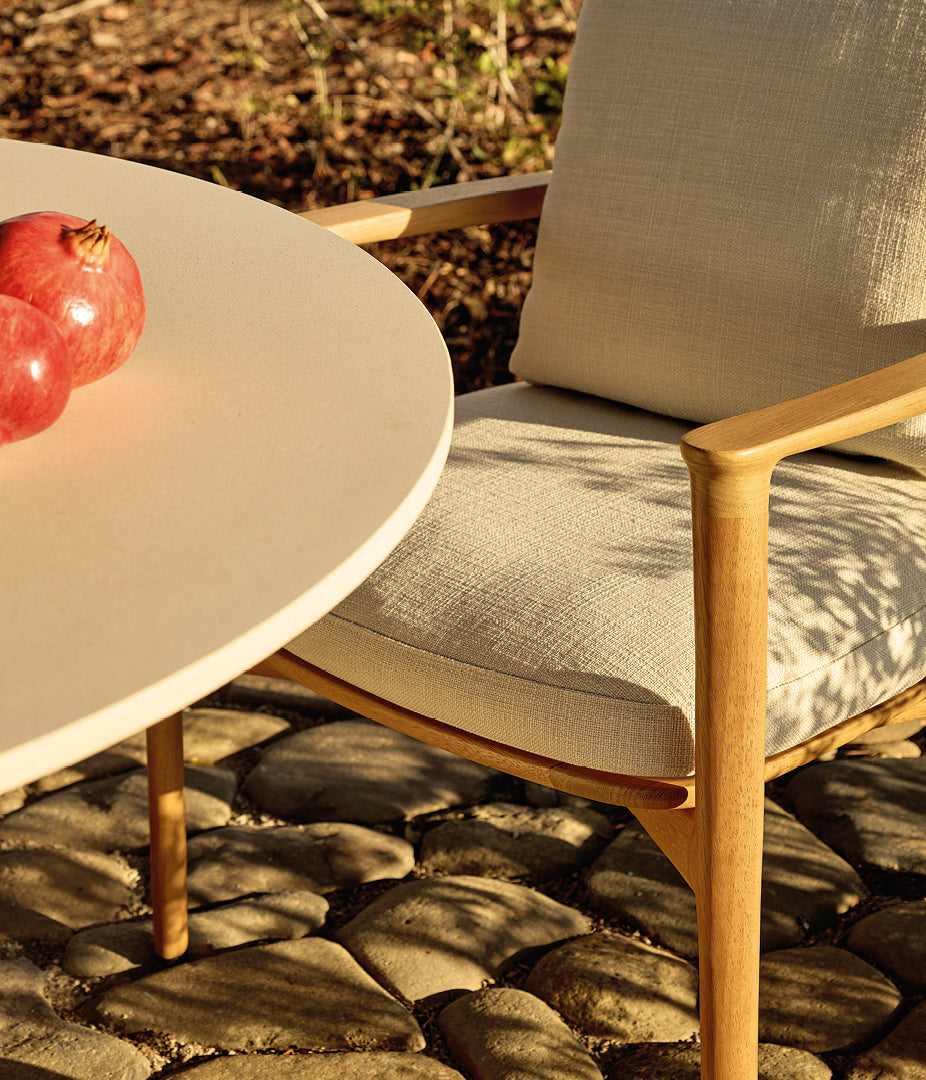 Magnolia outdoor dining chair, low with arms (set of 4)