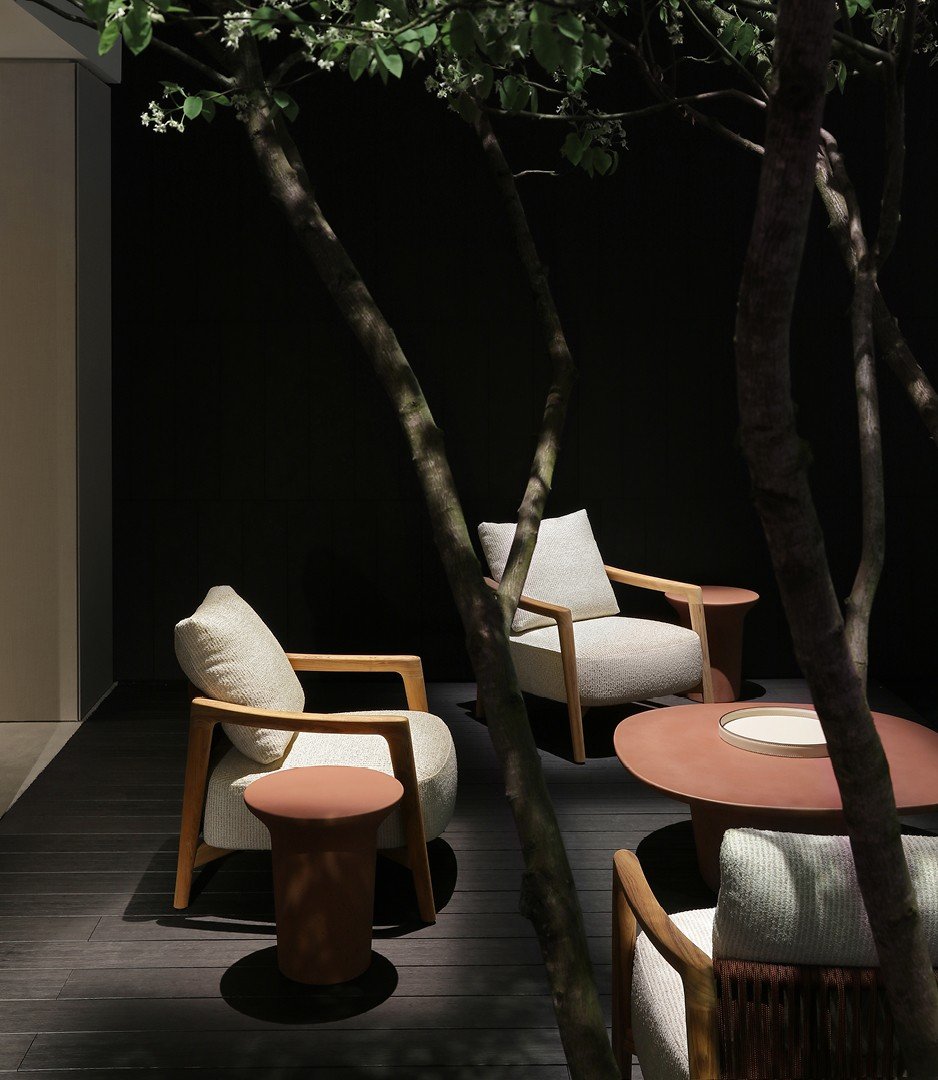 Ponte outdoor armchair