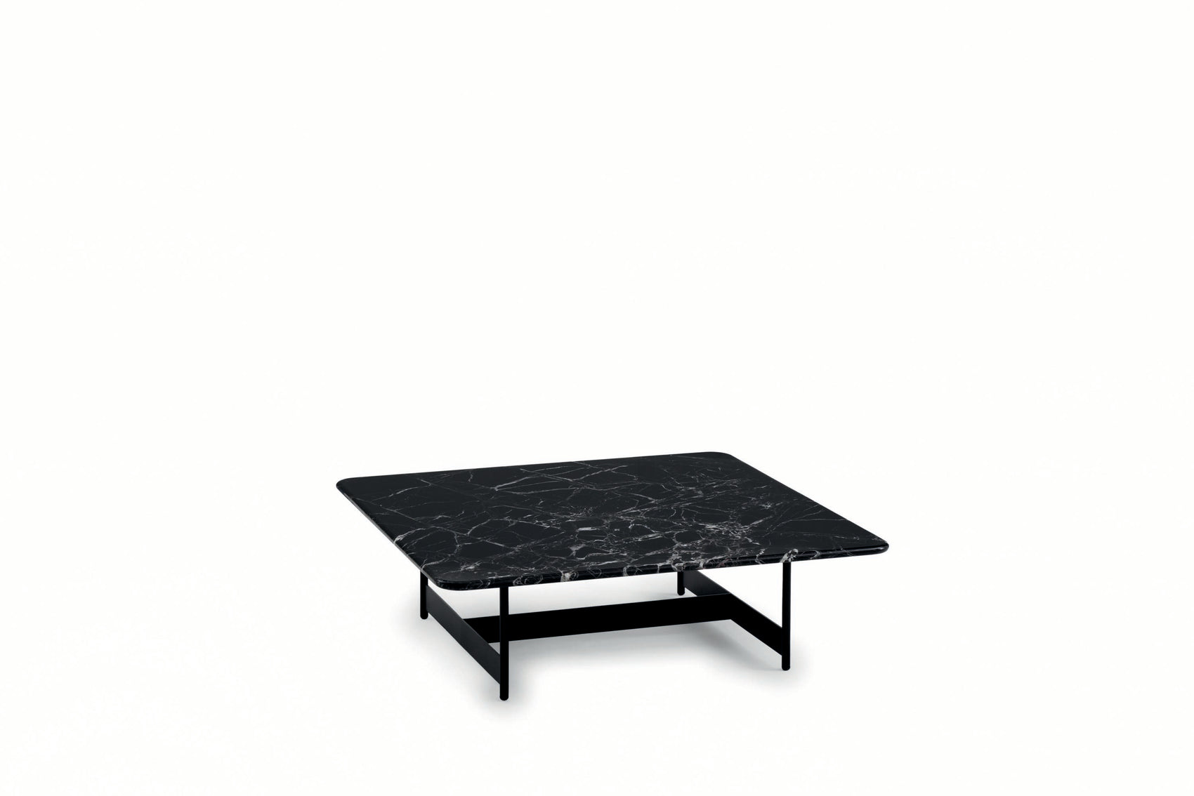 Tokio small table