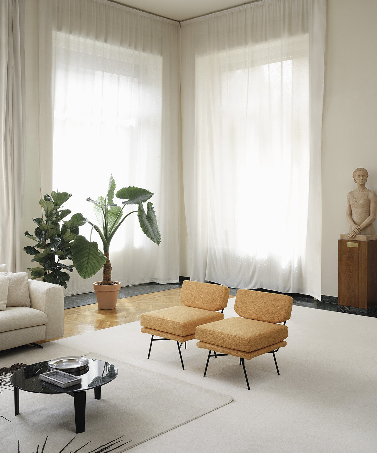 Elettra armchair