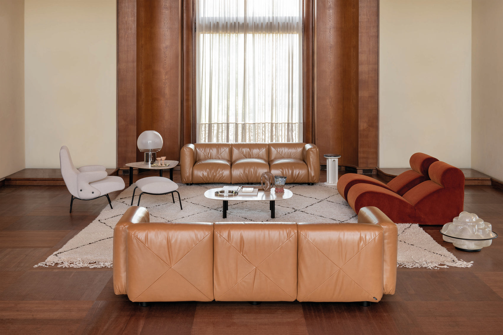 Marea small table