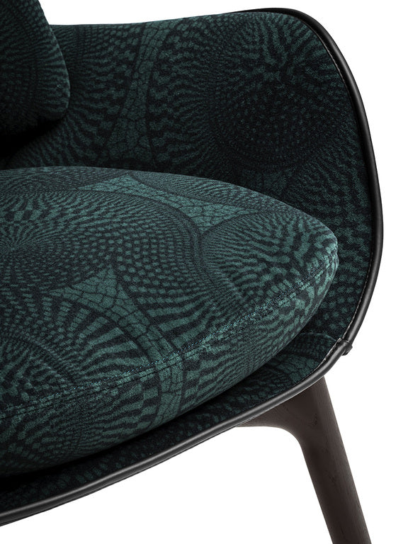 Ozwald Boateng X Poltrona frau | Martha Aarmchair