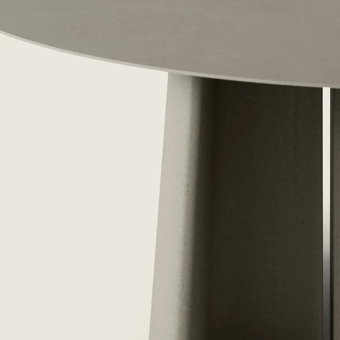 Tara outdoor table