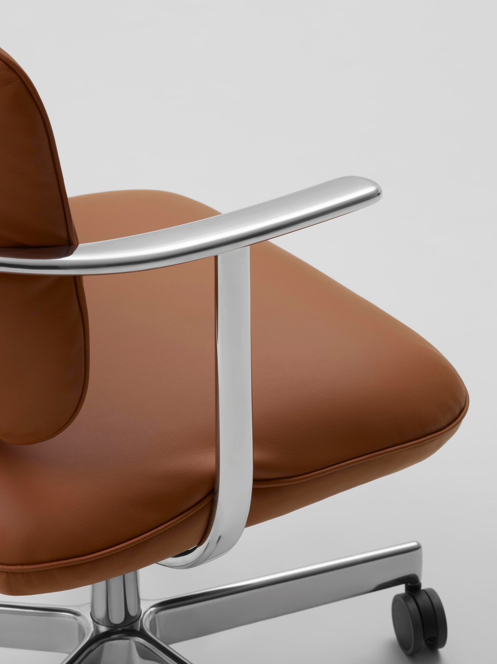 U-Type chair