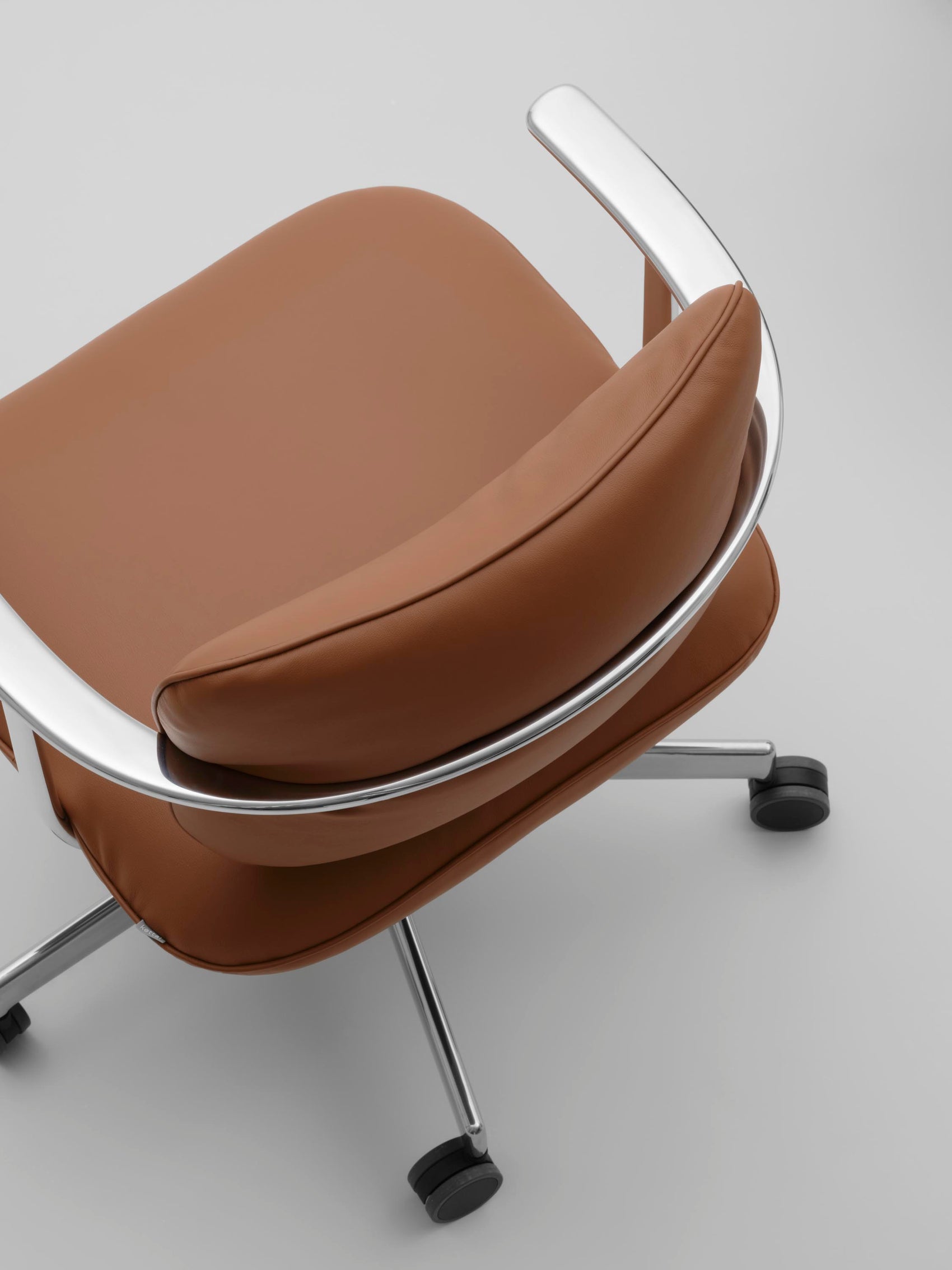 U-Type chair