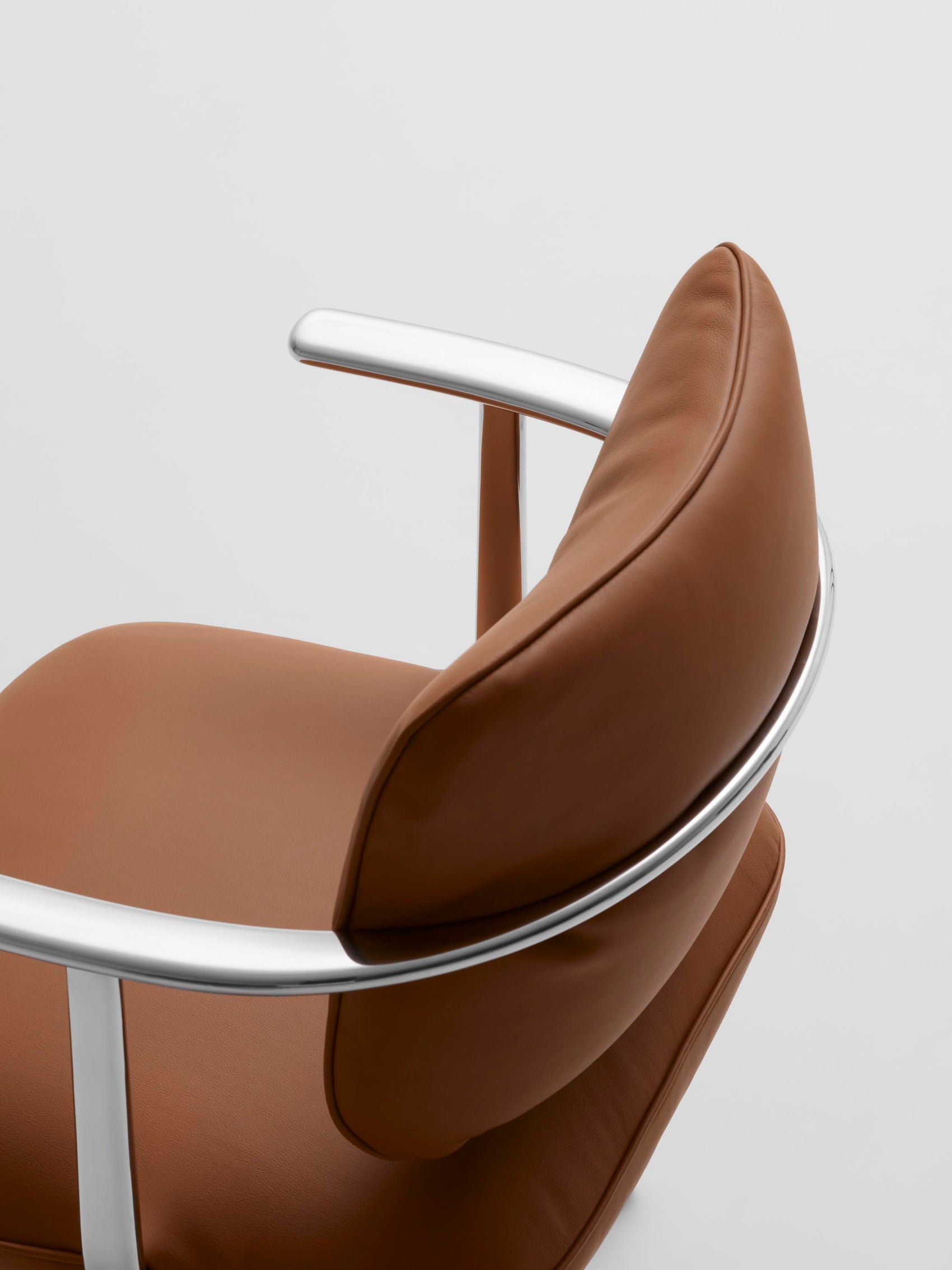 U-Type chair