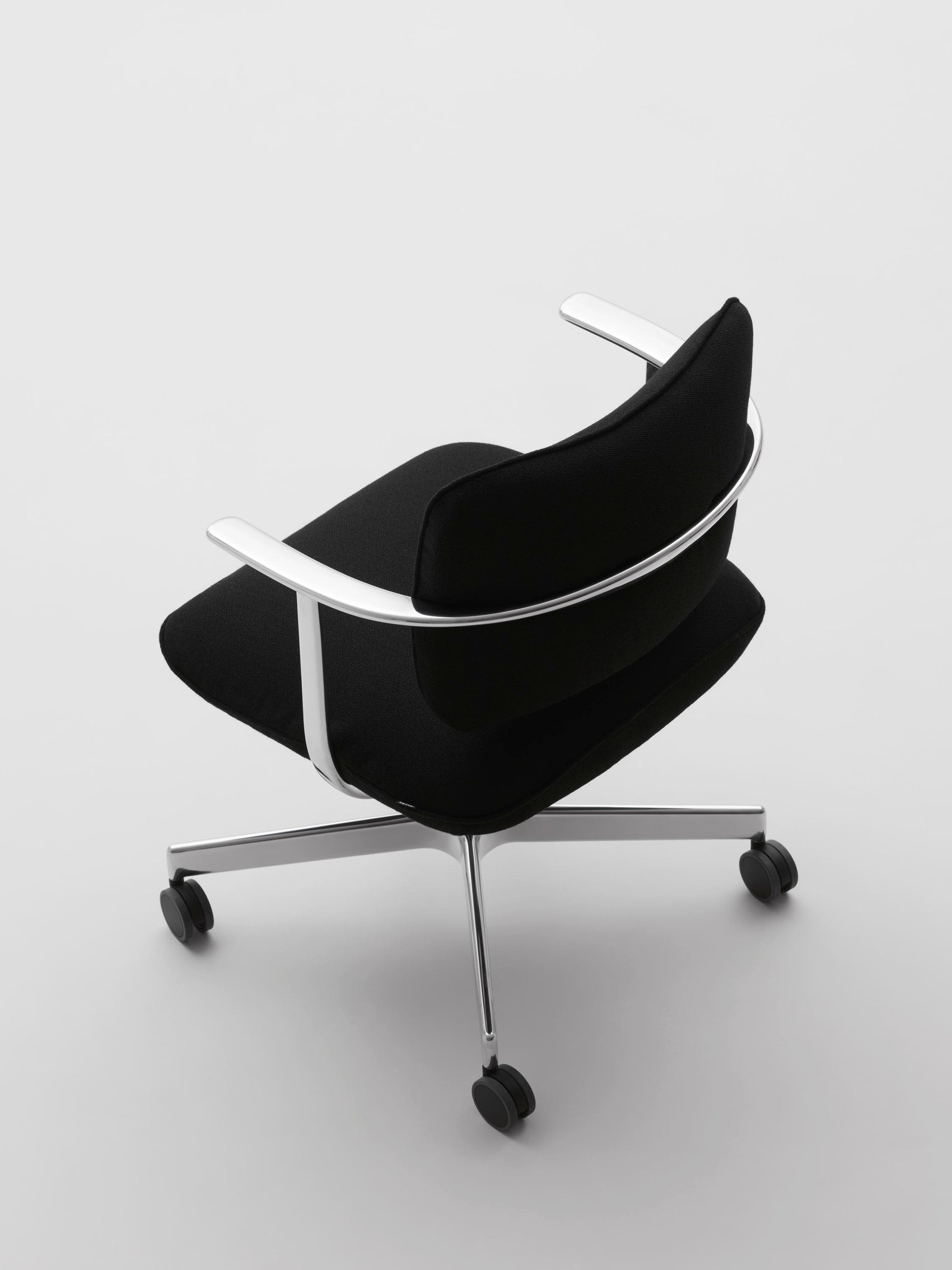 U-Type chair
