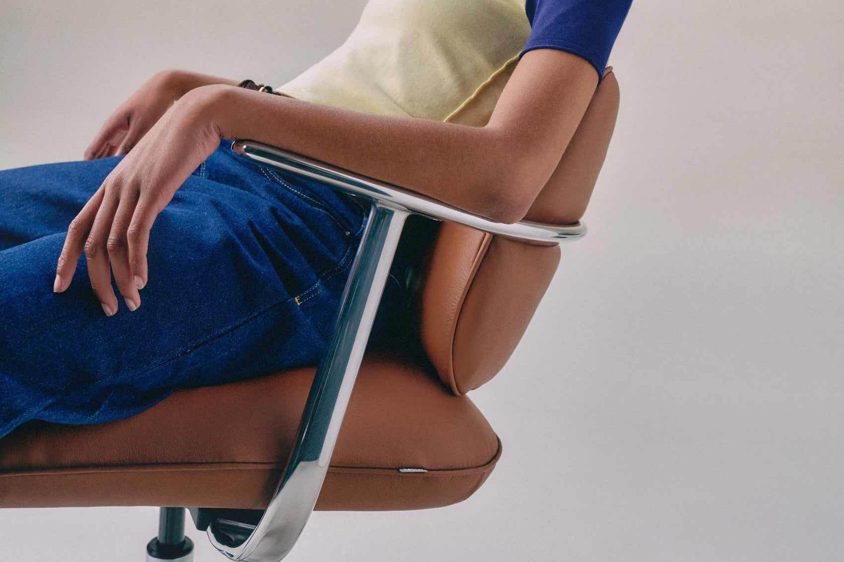 U-Type chair