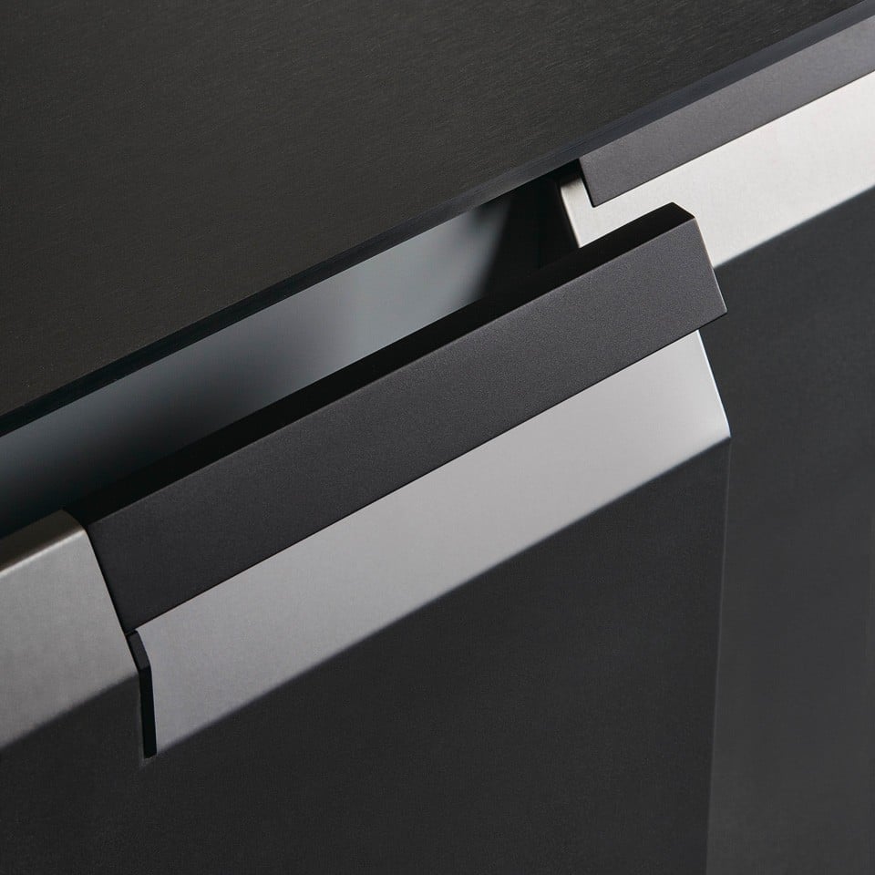 Shape Kitchen handle detail