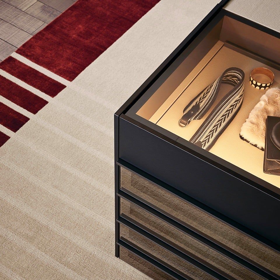Set Up island chest of drawers detail