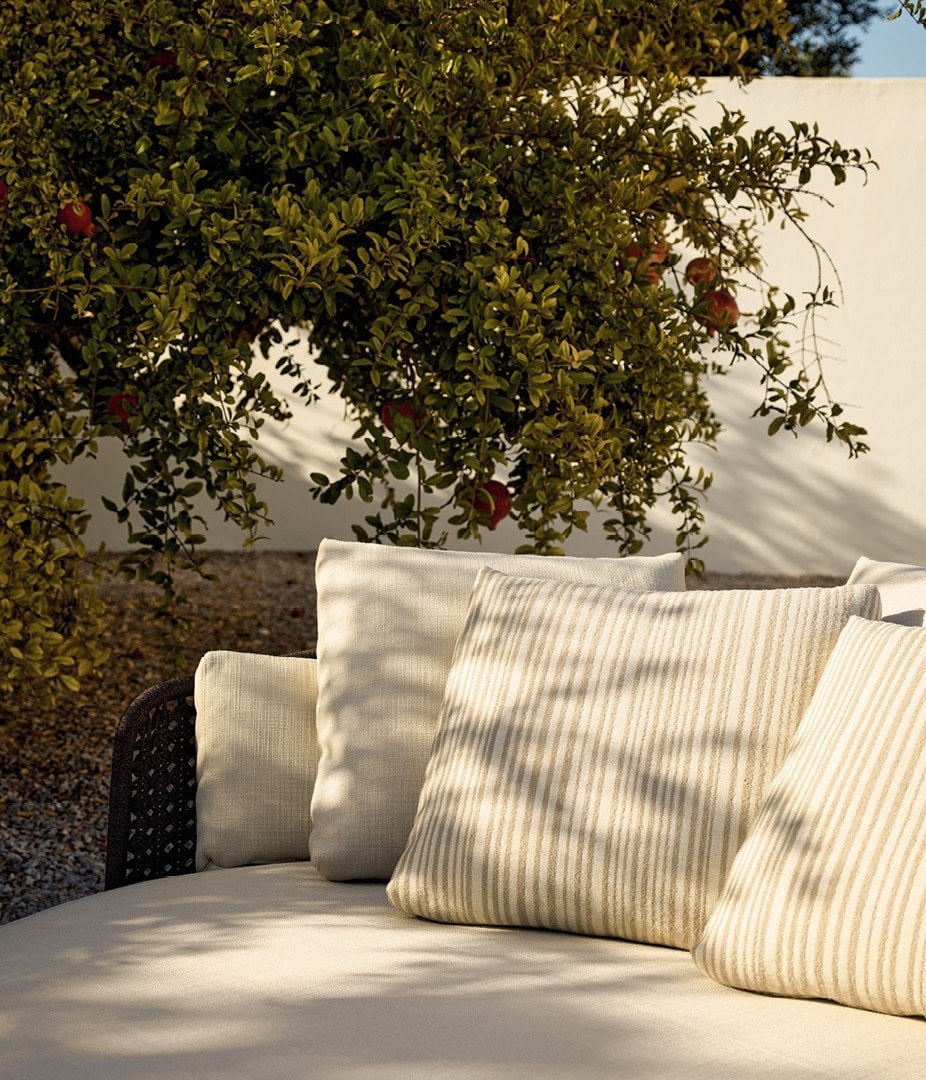 Soori Day lounge outdoor armchair