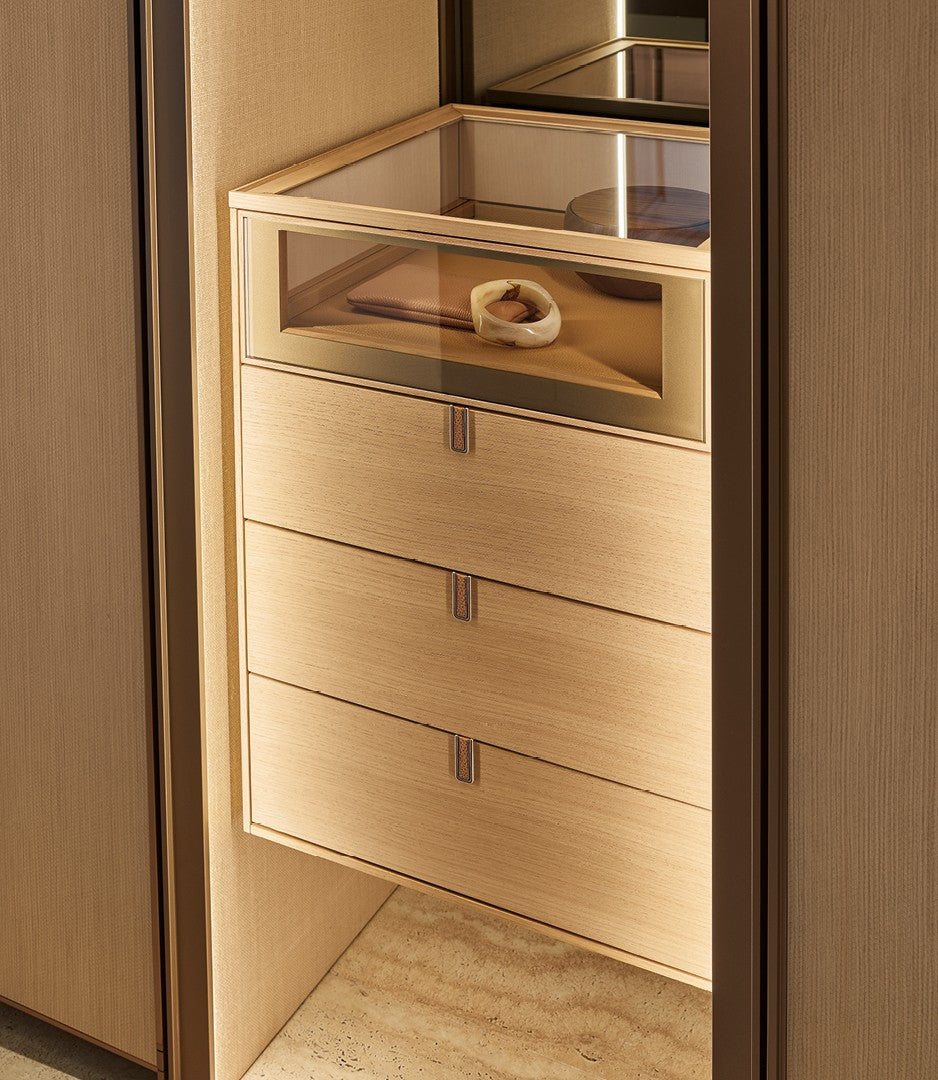 Senzafine walk-in wardrobe