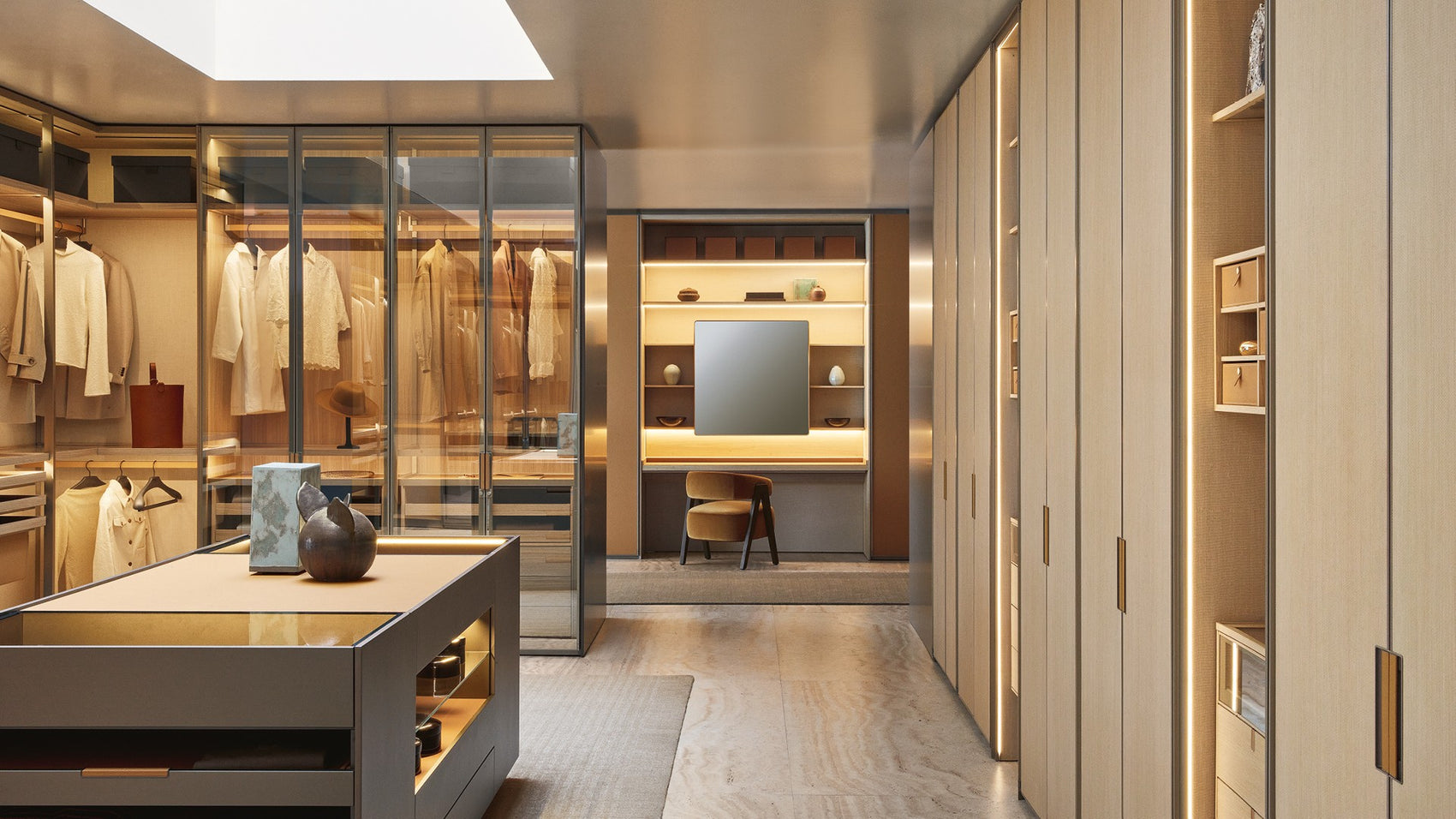 Senzafine walk-in wardrobe