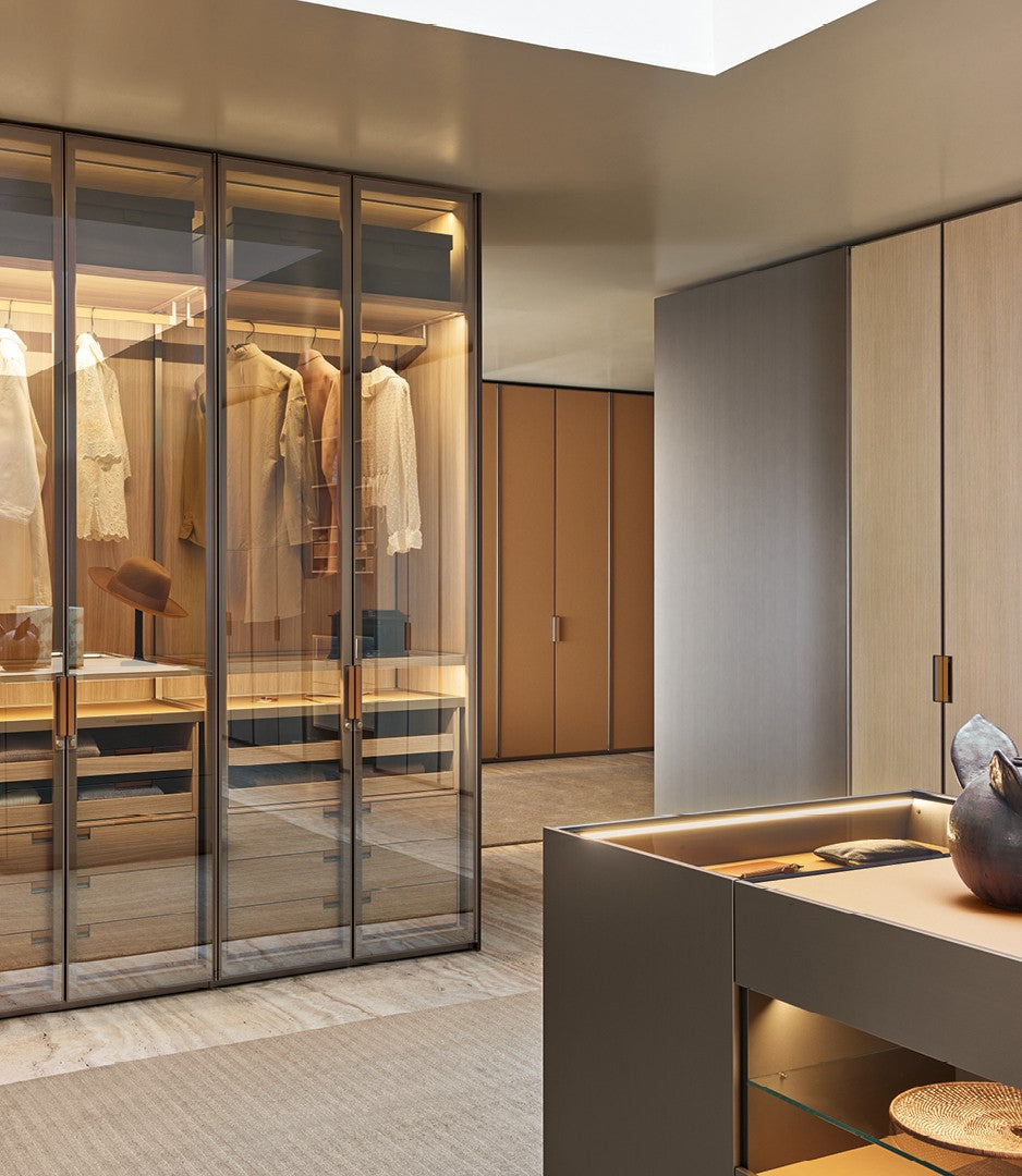 Senzafine walk-in wardrobe