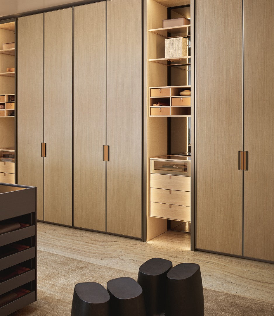 Senzafine walk-in wardrobe
