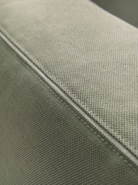 Romeo compact armchair