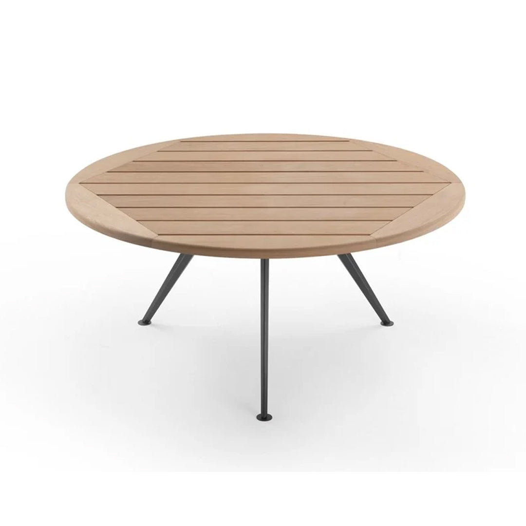 Zefiro outdoor dining table – Studio Italia
