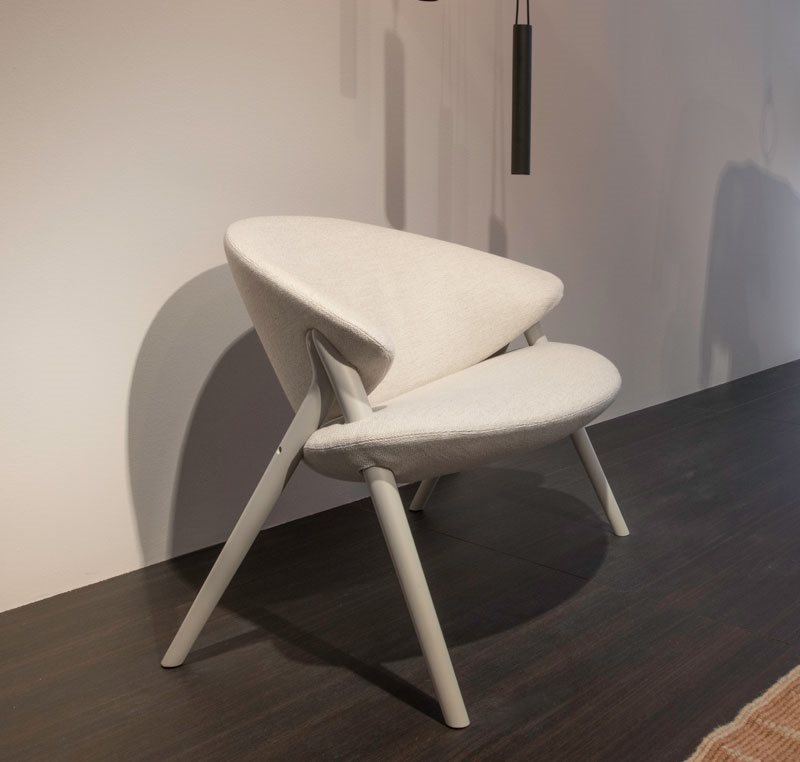 Oliva armchair